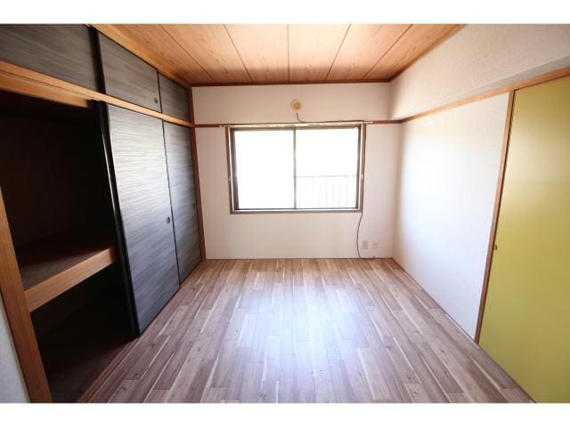 北側洋室 豊浜マンション