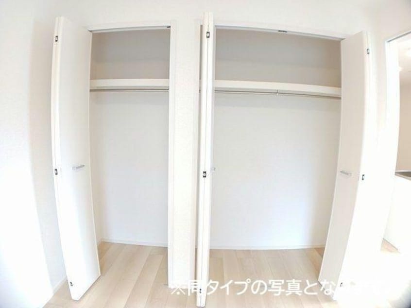  エクラデサージュ見能林Ⅱ