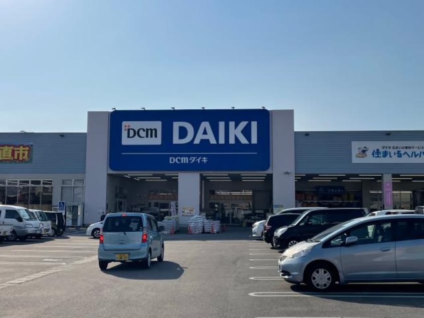 DCMダイキ阿南店(電気量販店/ホームセンター)まで332m ルナ　ラパンＡ