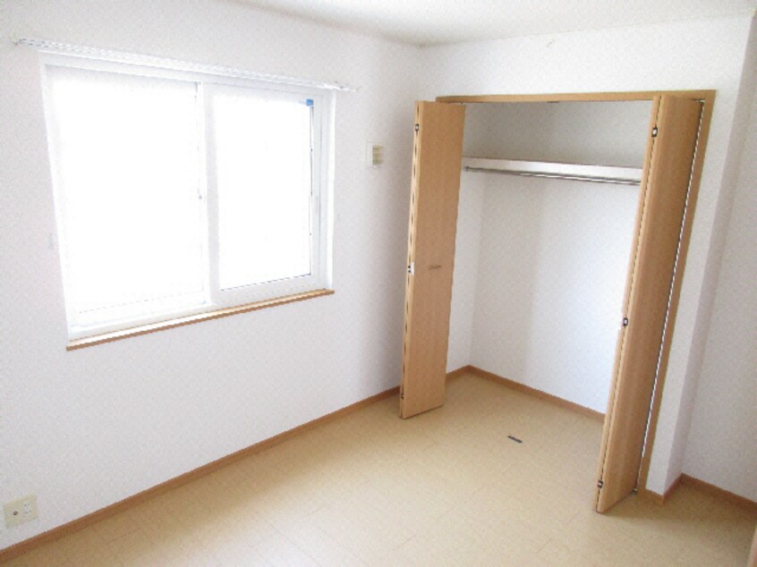 洋室 プロヴァンス　Ａ・Ｂ