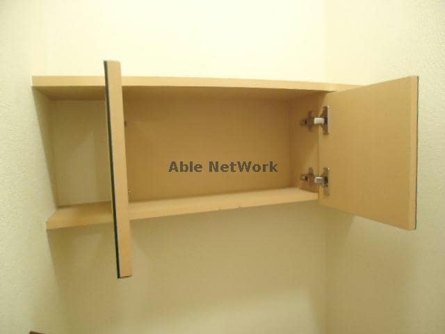 トイレ収納 ルミナスハイム羽浦Ⅱ