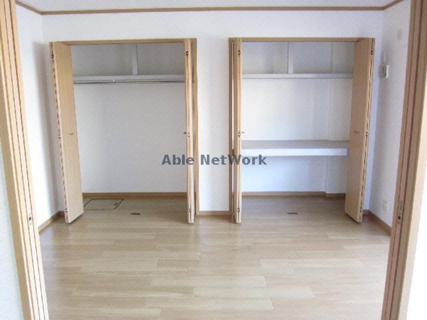 洋室クローゼット レジデンス・ノンノサン