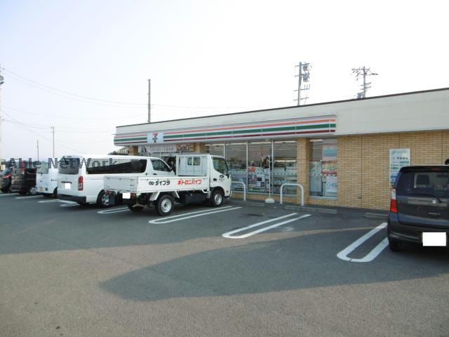 セブンイレブン阿南那賀川店(コンビニ)まで1006m シャン・ド・フルールＣ
