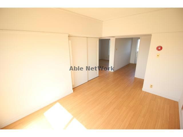  ヴィラナリー小松島