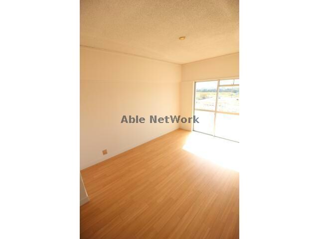  ヴィラナリー小松島