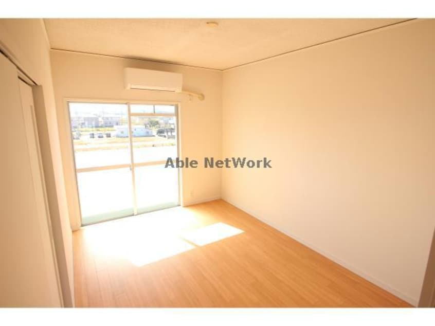  ヴィラナリー小松島