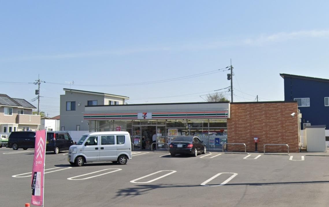 ｾﾌﾞﾝｲﾚﾌﾞﾝ 太田市鳥山上町店(コンビニ)まで452m メゾン・クレール　C