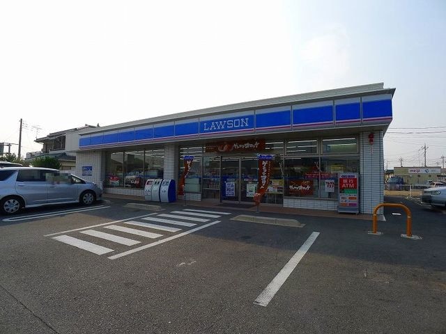 ローソン太田泉町店まで800m リュミエールＢ