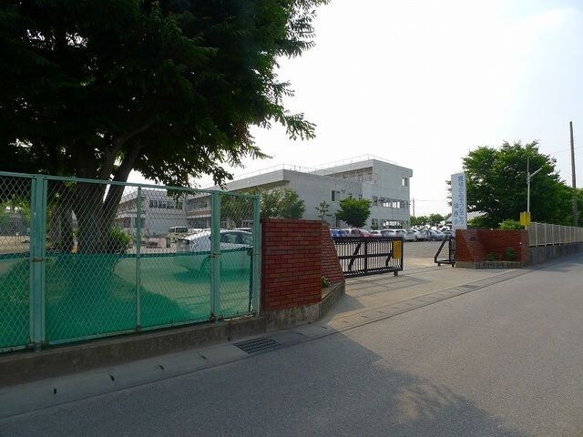 太田市立城西小学校まで1200m エアリーズ