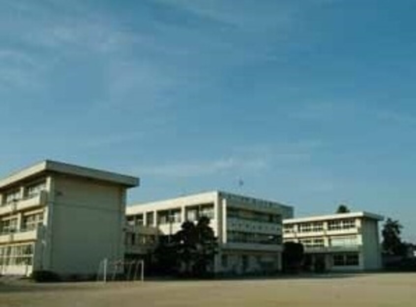 南小学校まで1500m ハナミヅキ　Ｂ