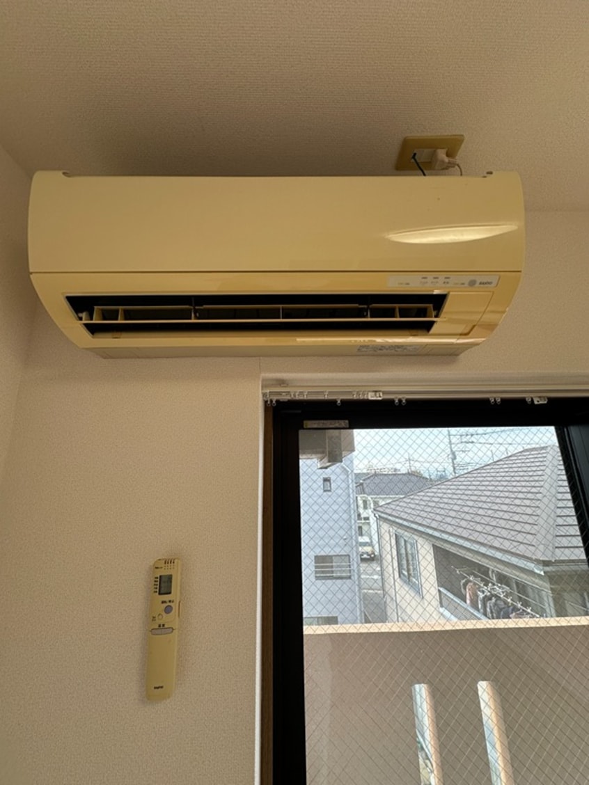 洋室エアコン エバライフ