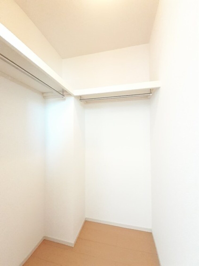  エテルノ・サーブ　Ｂ