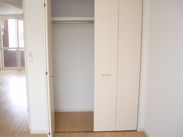 クローゼット アリスハイムI