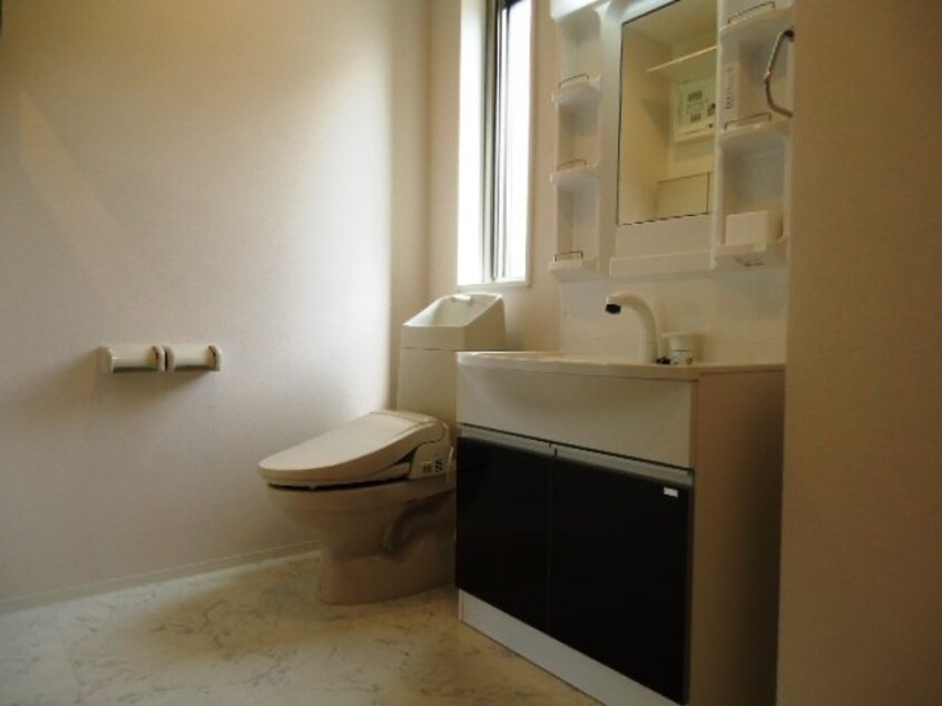 サニタリー アムールガーデン