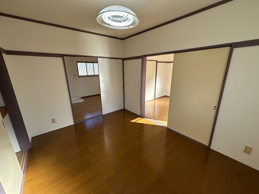 南西側洋室 ミユキプレイス大泉城之内