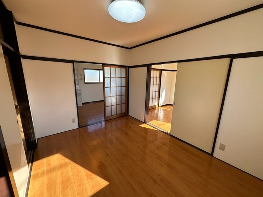 南西側洋室 ミユキプレイス大泉城之内