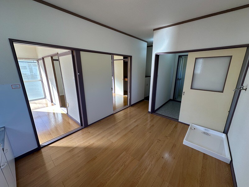 ダイニング ミユキプレイス大泉城之内