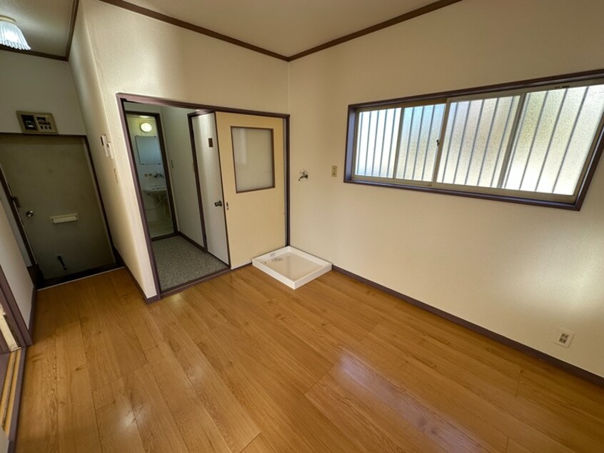 ダイニング ミユキプレイス大泉城之内