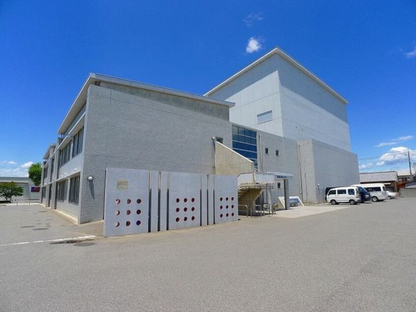 太田市尾島行政センターまで1400m ピュア　チェリー