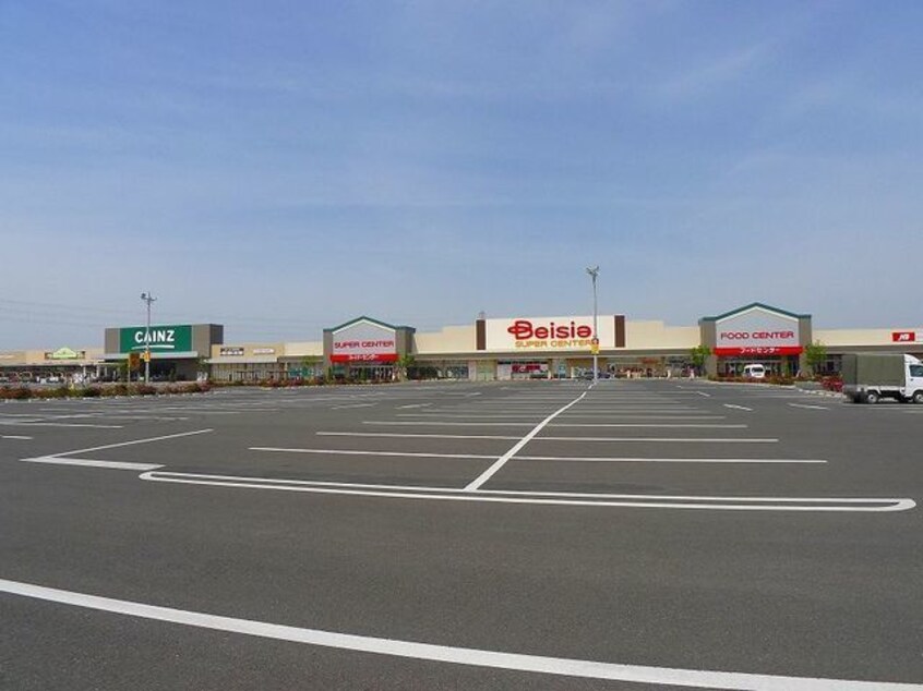 ベイシアまで1800m プチメゾンジェルメＡ