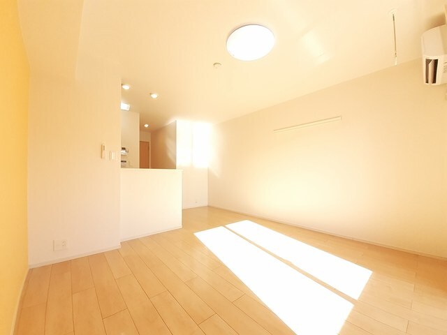  カメリア・フォーリスト