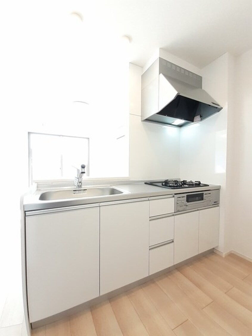  シャトー　ドゥ　湊V