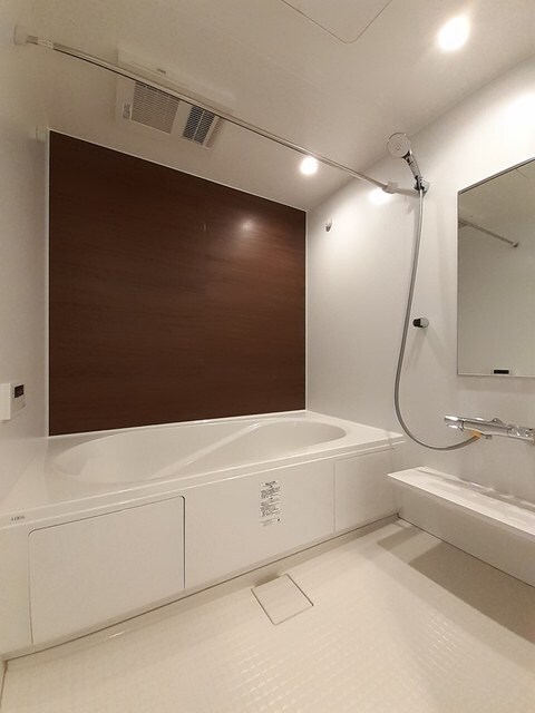  シャトー　ドゥ　湊V