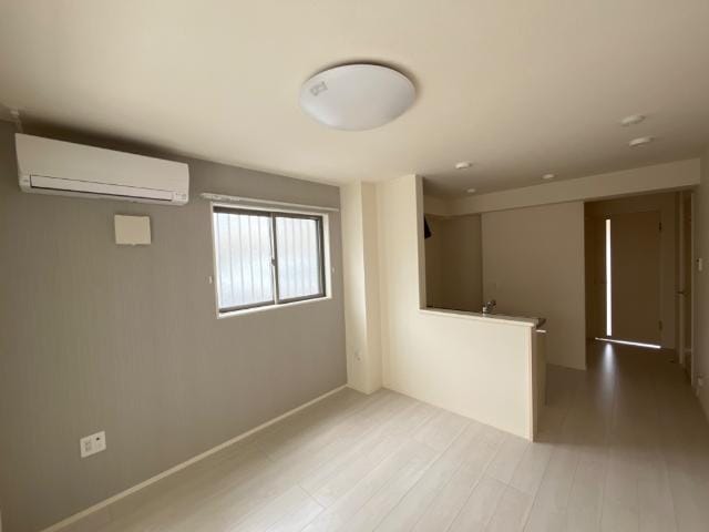 リビング ウィスタリア