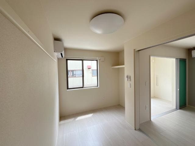 室内 ウィスタリア