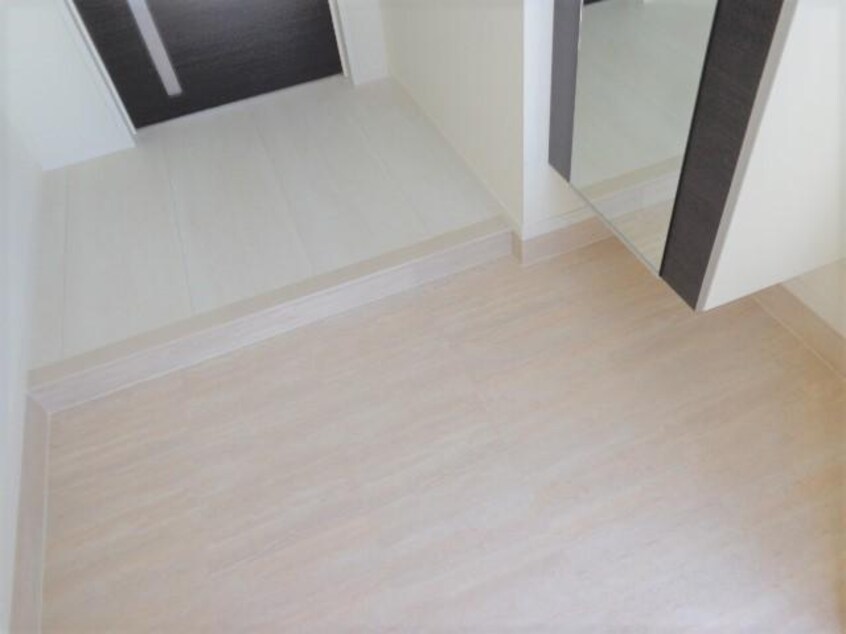 玄関（イメージ） ルミナスＡ