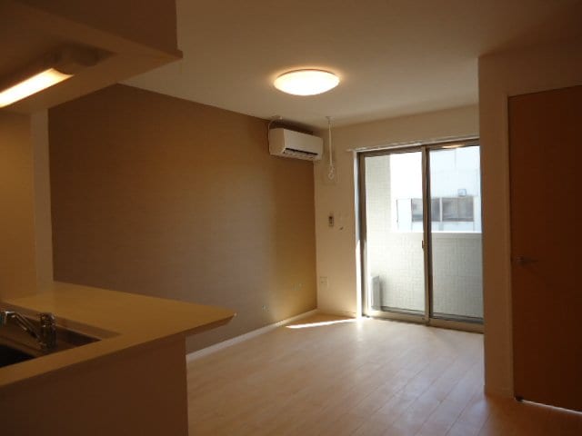 リビング ブランノワールII