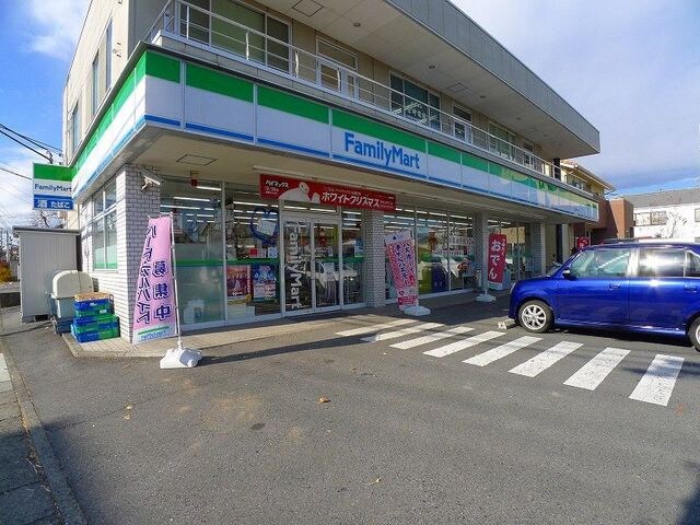 ファミリーマート太田新島町店まで450m ベル・フルール