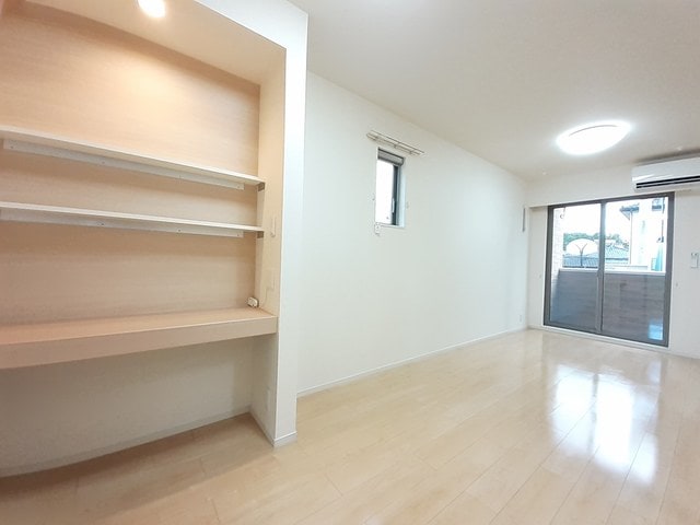  クレメント　ヴィラ　II