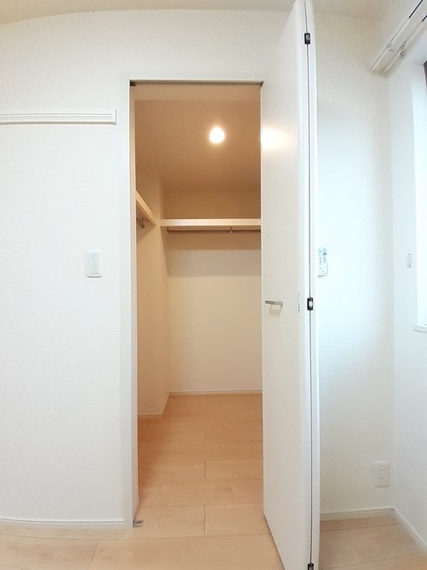  クレメント　ヴィラ　II