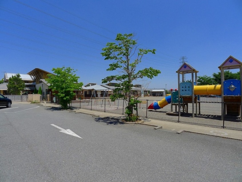 とりやまこども園まで1000m クレメント　ヴィラ　II