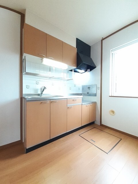  サンパティークＡ