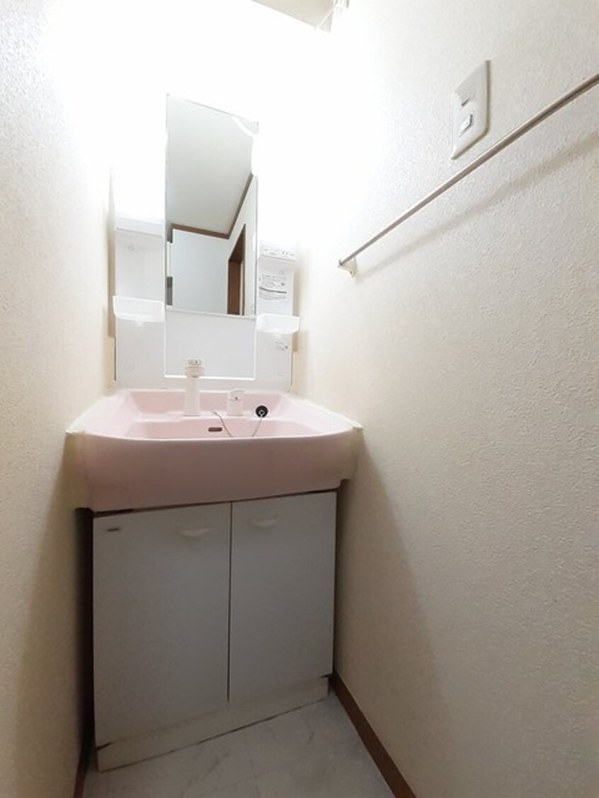  サンパティークＡ