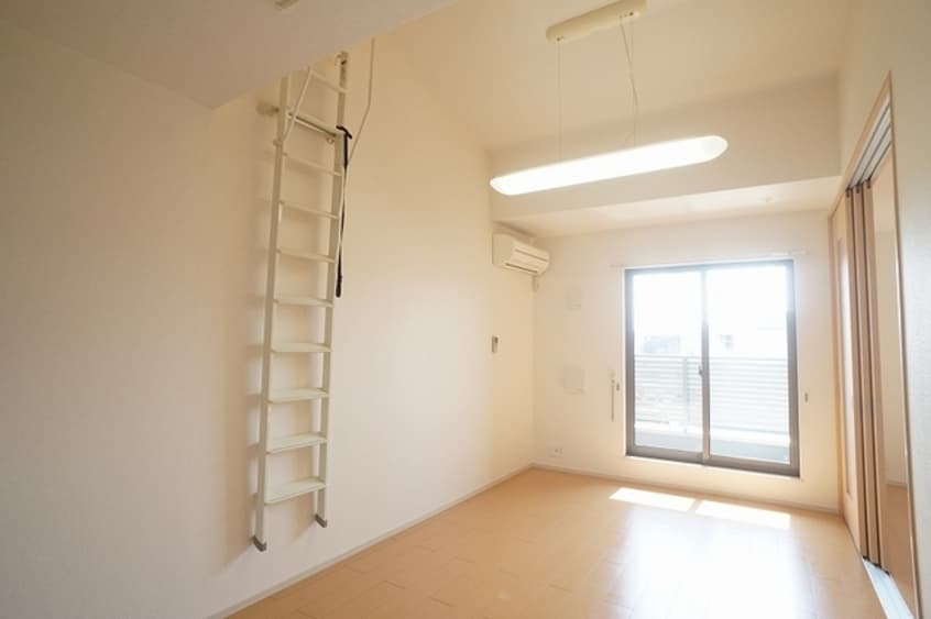  ファミーユとりやま