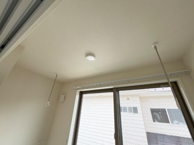 室内物干し ウィスタリア