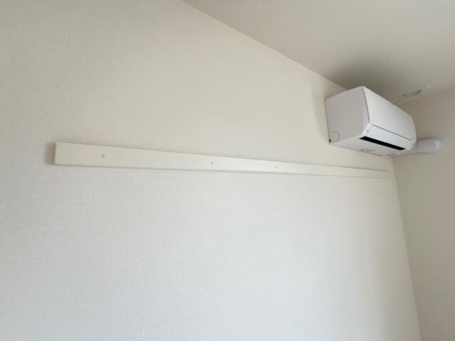 ハンガーモール ウィスタリア