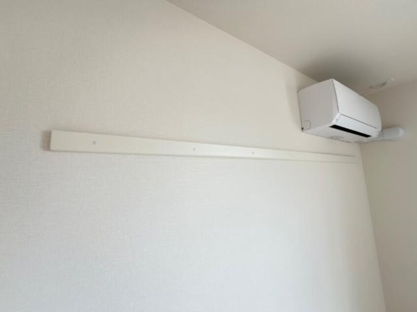 ハンガーモール ウィスタリア