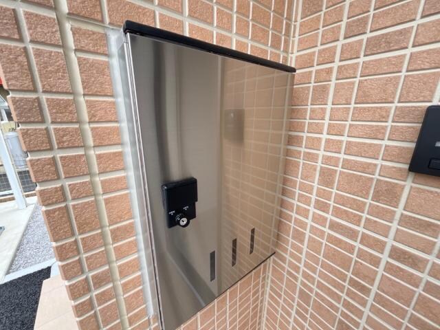 宅配ボックス ウィスタリア