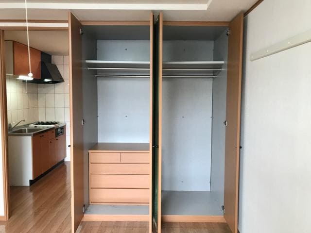 クローゼット ティアラ