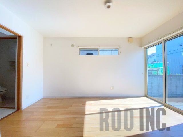  東出（南）貸家