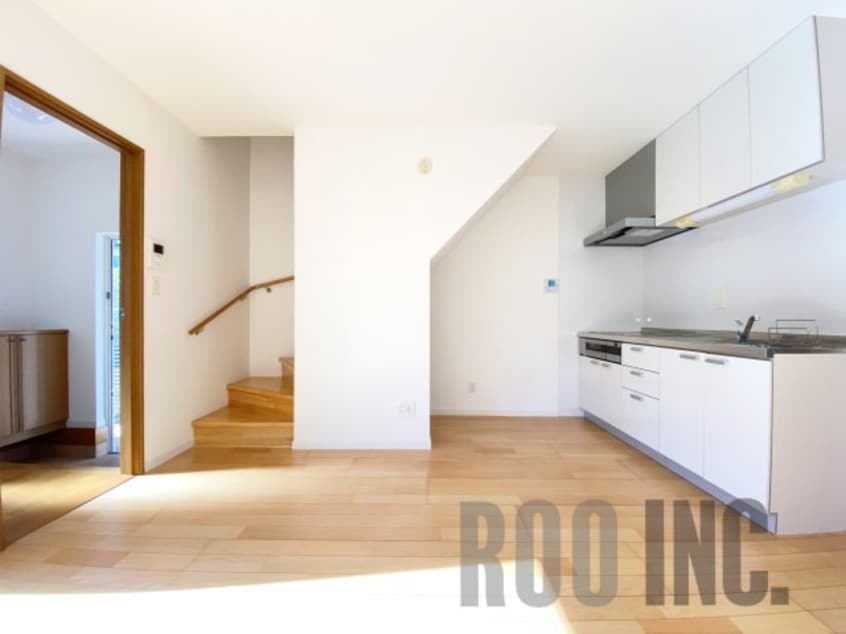  東出（南）貸家