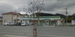 ファミリーマート　うかいや阿成店