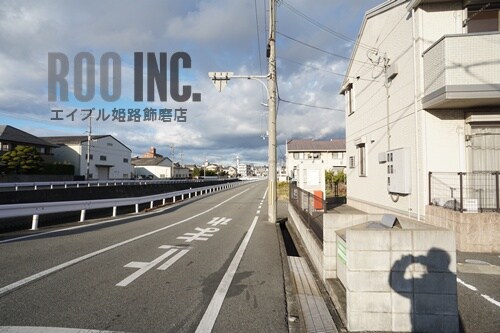 その他飲食（ファミレスなど）まで10m※前面道路 リバーサイド中野田