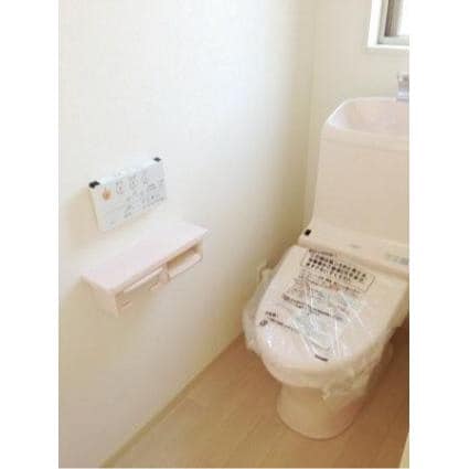  樹々岡田　B棟