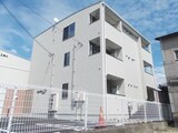 ソリッソ三条