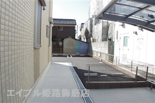  ジャルダン亀山